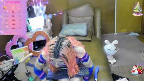 Skinnygirl online show from September 17, 12:12 am