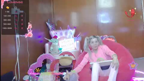 Snapshot of laflakita21 chatting on June 16, 10:56 pm Skinnygirl online show from June 16, 10:56 pm