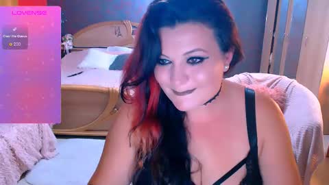 Snapshot of lagerthaa1 chatting on September 28, 7:30 pm Arielle online show from September 28, 7:30 pm