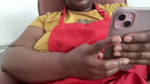 Snapshot of lagrossenoire chatting on July 11, 6:10 pm Big Black Girl online show from July 11, 6:10 pm