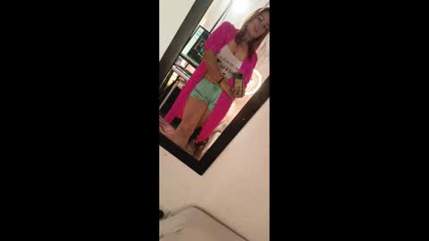  paola and a guest lol    online show from January 18, 6:21 pm