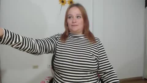  paola and a guest lol    online show from November 14, 12:42 am