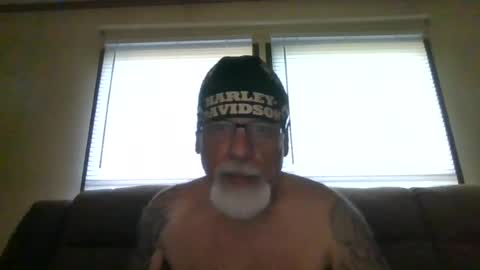 laidbackluxury online show from June 24, 11:37 pm