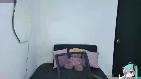 Snapshot of laila_addison chatting on January 19, 6:00 pm laila online show from January 19, 6:00 pm