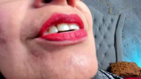 Snapshot of lailacastillomilf chatting on October 30, 11:55 am Lailacastillo online show from October 30, 11:55 am