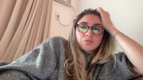 lailayourangel online show from June 25, 3:27 pm