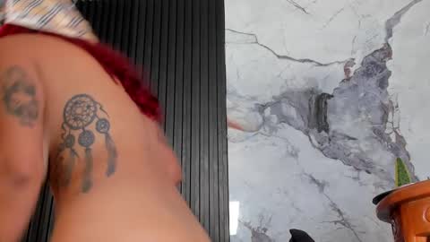 Snapshot of laisy_fox chatting on February 10, 6:03 pm Laisy fox online show from February 10, 6:03 pm