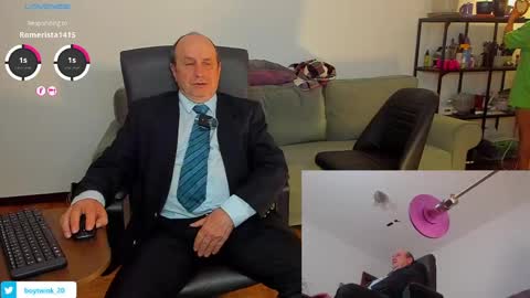 Snapshot of lajose52 chatting on June 7, 3:38 pm lajose52 online show from June 7, 3:38 pm