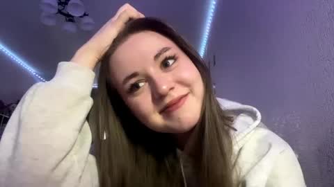 Snapshot of lakishalatzig chatting on April 15, 12:34 pm Zofia online show from April 15, 12:34 pm