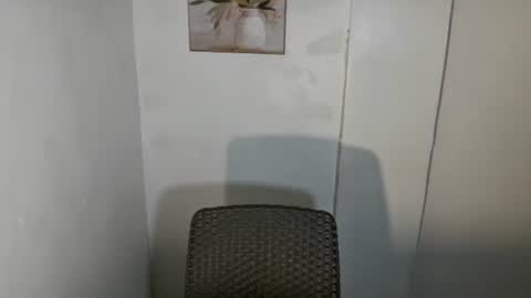 lakshmi_052704 online show from September 17, 7:37 pm