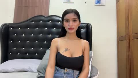 kristine online show from June 4, 10:38 pm