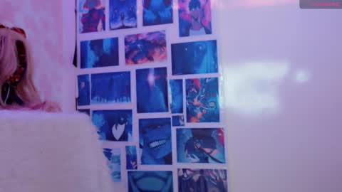 lala Moon online show from October 29, 8:21 pm