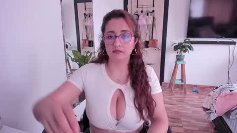  Sofi  online show from February 11, 9:35 pm