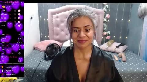 lalisha online show from December 12, 1:10 am