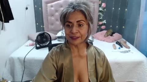 lalisha online show from February 12, 11:41 pm