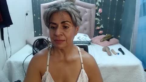 lalisha online show from February 15, 1:10 am