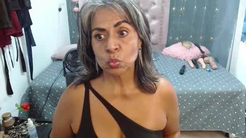 lalisha online show from September 20, 12:55 am