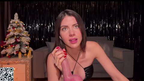 Ellina online show from December 22, 3:11 am