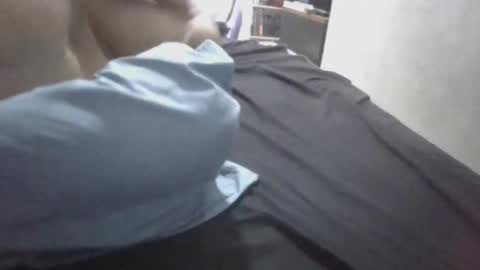 Snapshot of lalo_x7 chatting on February 21, 6:42 pm lalo_x7 online show from February 21, 6:42 pm