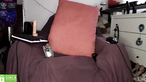 Lola online show from February 5, 8:19 am