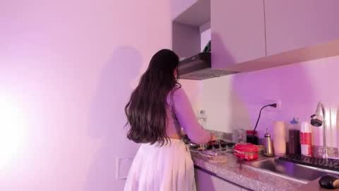 Laura online show from October 22, 2:06 pm