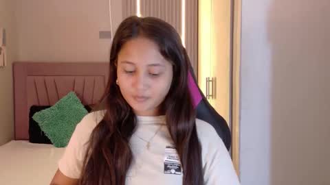 Laura online show from November 27, 12:18 pm