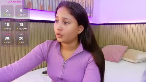 Laura online show from December 15, 12:53 pm