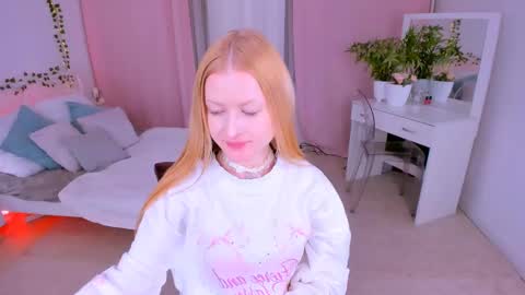 Laly online show from March 8, 11:37 am