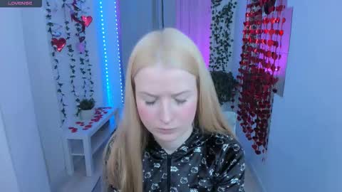 Laly online show from February 25, 11:31 am