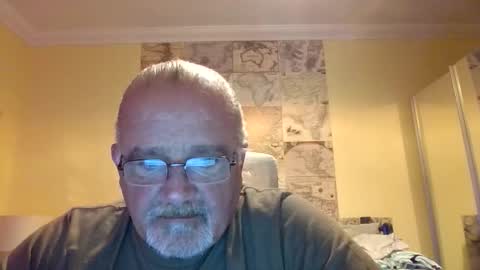 Snapshot of lamabama chatting on November 13, 9:36 pm lamabama online show from November 13, 9:36 pm