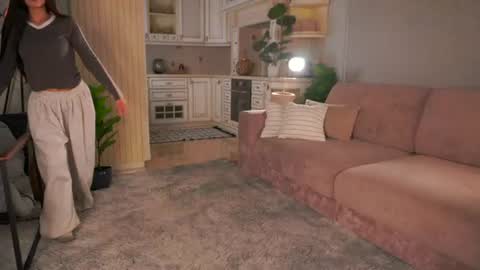 Emily online show from July 9, 3:10 am