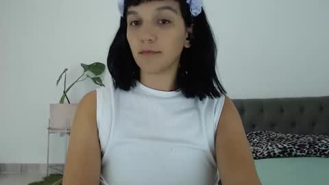 J e n a  All Days  UTC -5 2030  online show from December 12, 2:15 am