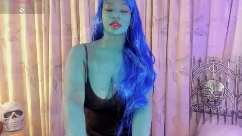    online show from October 18, 7:36 pm