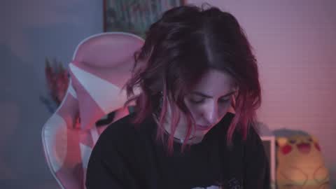 just call me Lana  and her security online show from December 22, 11:44 am