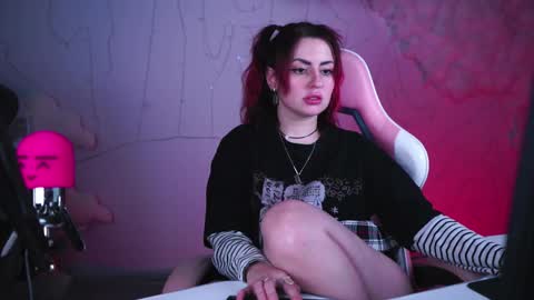 just call me Lana  and her security online show from February 21, 10:37 pm