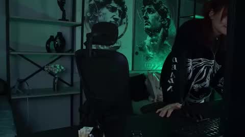 just call me Lana  and her security online show from September 19, 11:33 am