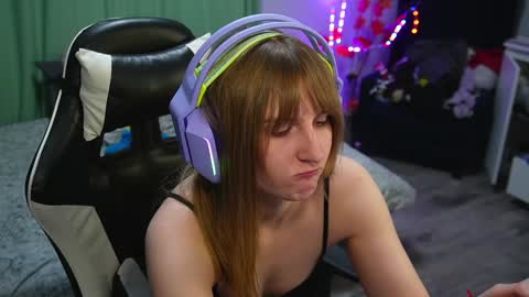 Kay online show from December 4, 6:50 pm