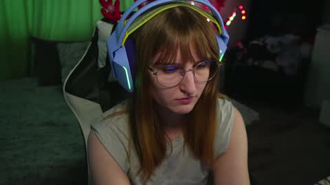 Kay online show from December 5, 6:32 am