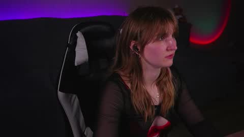 Kay online show from October 20, 7:36 pm