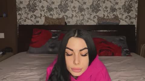 lana_del_play online show from February 6, 2:53 pm