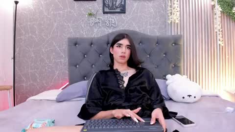 Snapshot of lana_gill chatting on April 16, 9:39 pm lana_gill online show from April 16, 9:39 pm