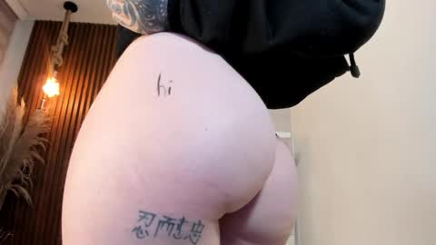 Lana     igauroraaaaaaaaa 1 online show from February 3, 8:24 am