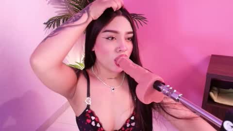 LANA online show from December 19, 3:57 am