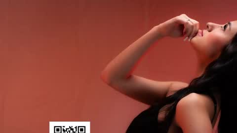 Lana Owens online show from April 15, 10:32 pm