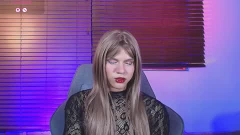 valentino moon online show from May 30, 1:46 am