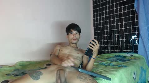 Snapshot of lana_robertt chatting on December 6, 6:59 am lana_robertt online show from December 6, 6:59 am