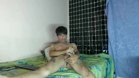 Snapshot of lana_robertt chatting on December 17, 8:12 am lana_robertt online show from December 17, 8:12 am