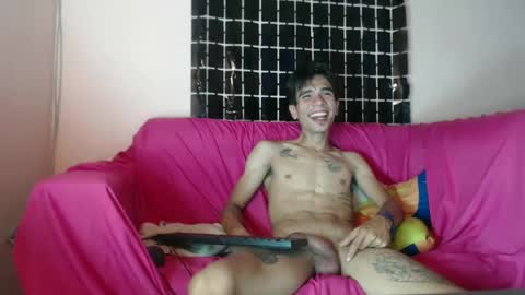 Snapshot of lana_robertt chatting on January 19, 10:50 am lana_robertt online show from January 19, 10:50 am