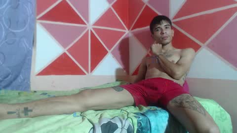 Snapshot of lana_robertt chatting on February 27, 10:04 am lana_robertt online show from February 27, 10:04 am