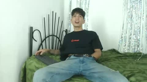 Snapshot of lana_robertt chatting on February 15, 6:54 am lana_robertt online show from February 15, 6:54 am